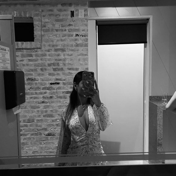 Meet your Posher, Ashley - Picture 1 of 1